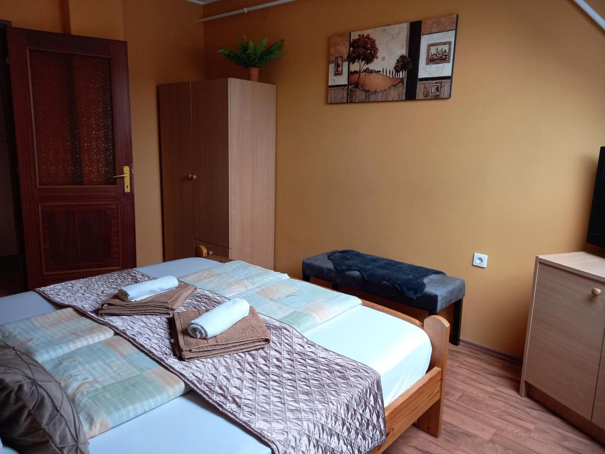 Alfa Apartman Harkány Esterno foto