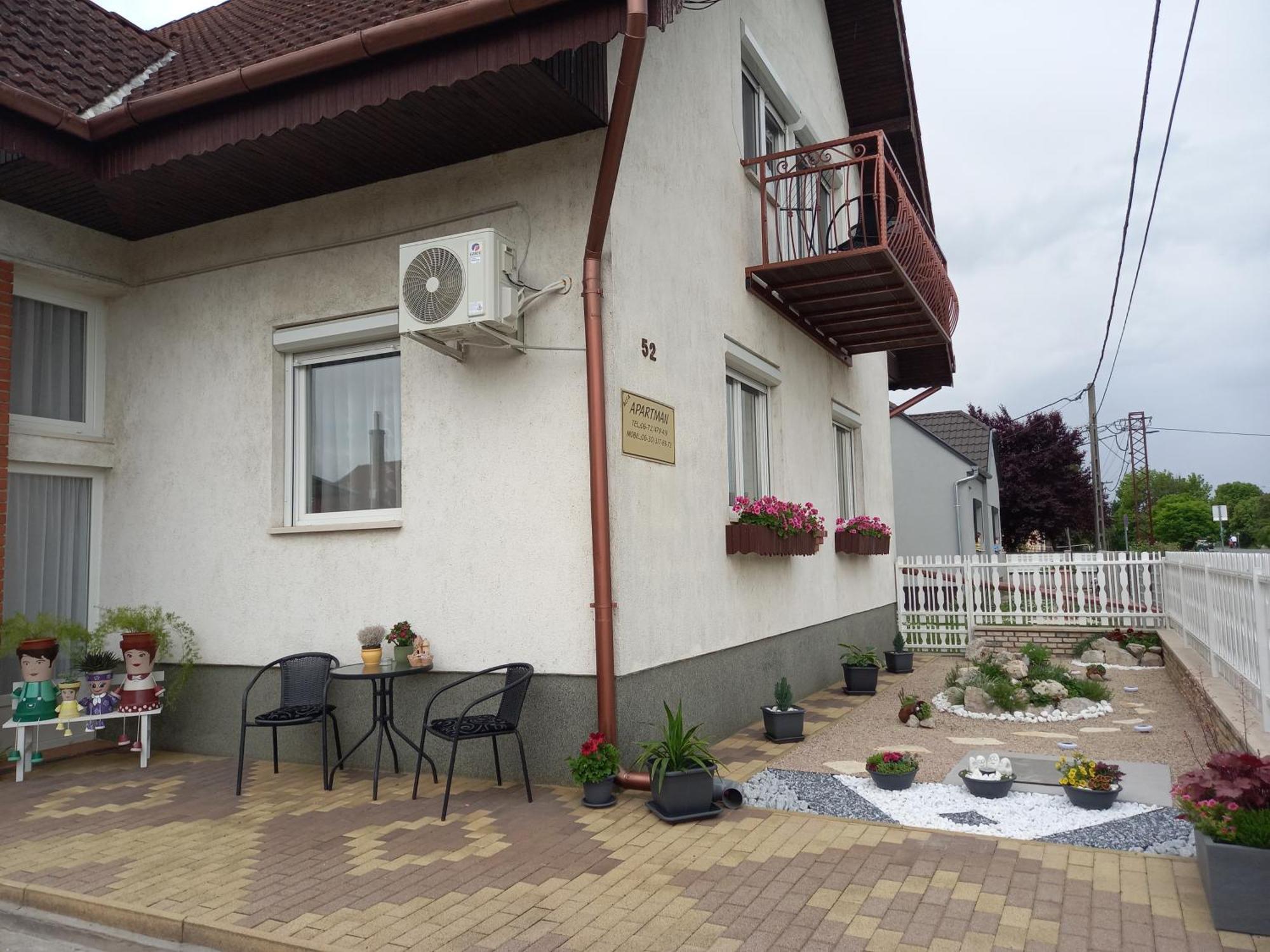 Alfa Apartman Harkány Esterno foto