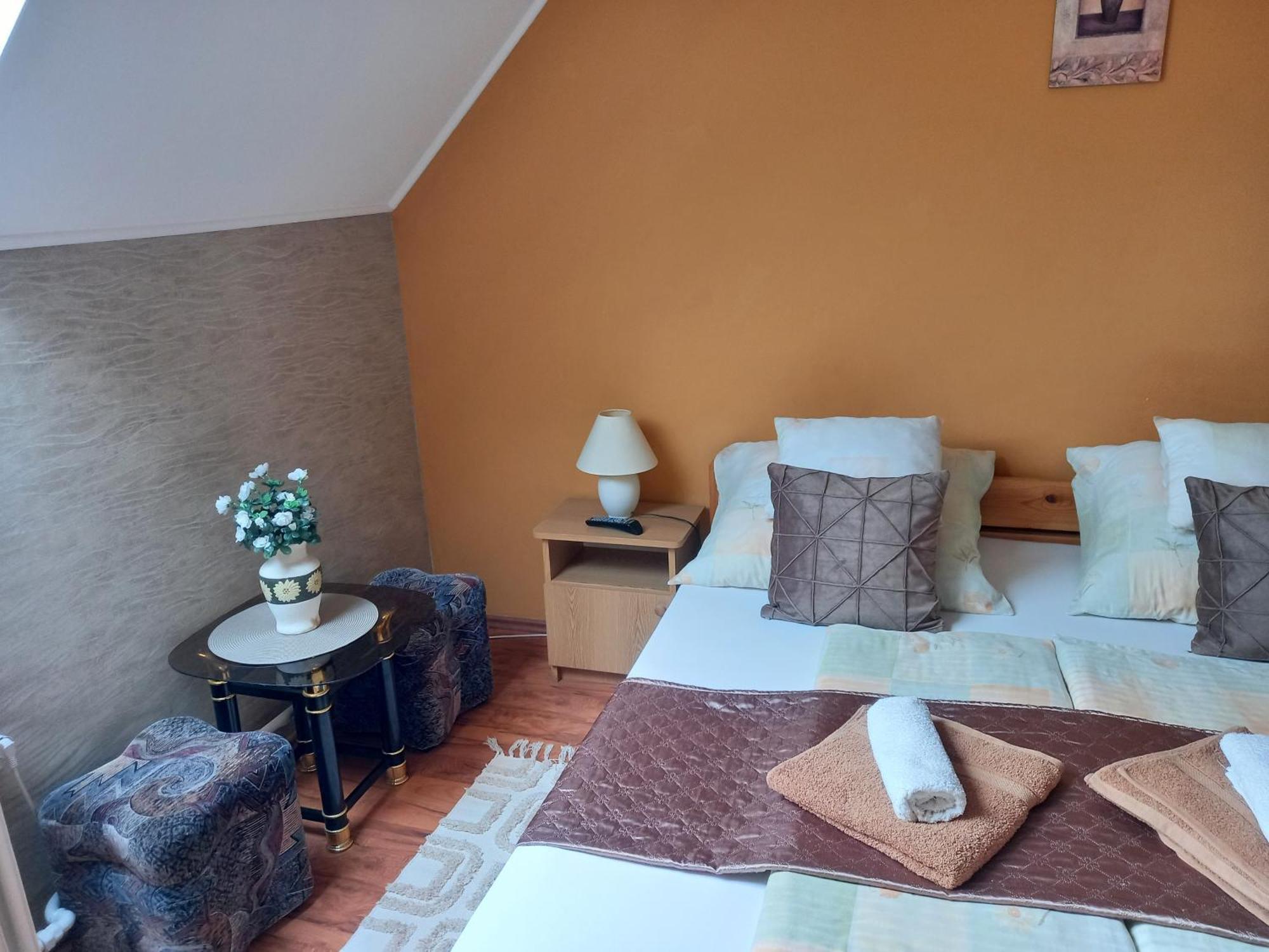 Alfa Apartman Harkány Esterno foto
